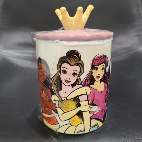 New Disney Princesses Ceramic Mug with Sculpted Crown Lid 18oz - Picture 4 of 6